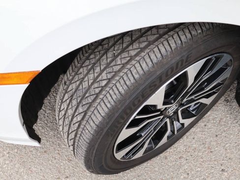 Used 2025 Honda Odyssey Elite image 26
