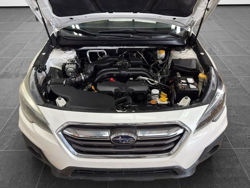 Used 2018 Subaru Outback 2.5i Limited AWD/4WD image 9