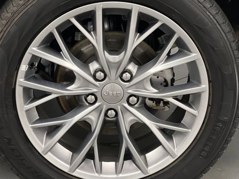 Used 2025 Jeep Grand Cherokee Summit image 69