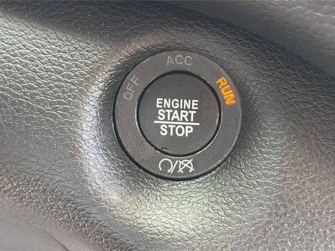 Used 2021 Jeep Cherokee Trailhawk AWD/4WD image 34
