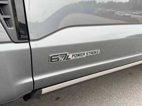 New 2026 Ford F250 Platinum w/ FX4 Off-Road Package image 12