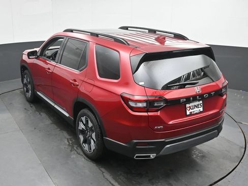New 2026 Honda Pilot Touring image 32