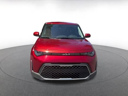 Used 2025 Kia Soul LX w/ LX Technology Package image 4