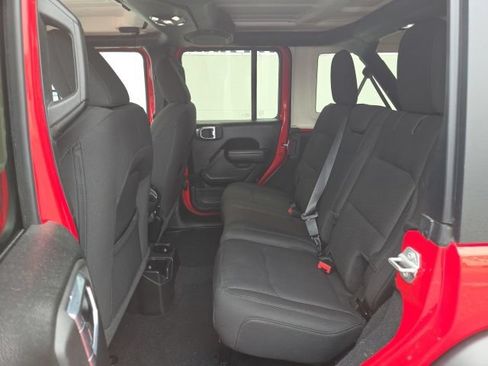 Used 2022 Jeep Wrangler Unlimited Sport AWD/4WD image 19