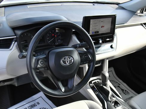 Used 2024 Toyota Corolla Cross L FWD image 14