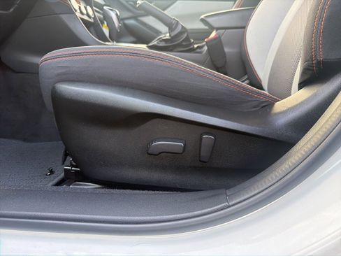 Used 2023 Subaru Crosstrek 2.0i Premium image 15