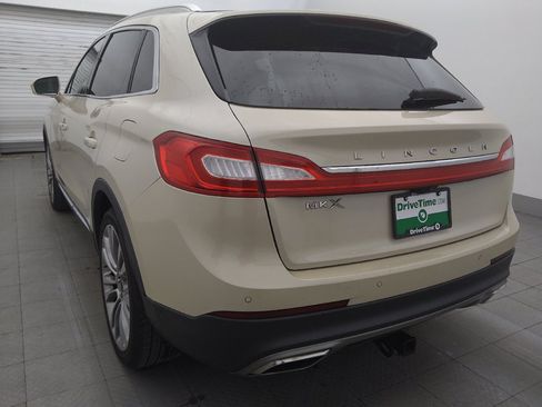 Used 2018 Lincoln MKX Reserve FWD image 5