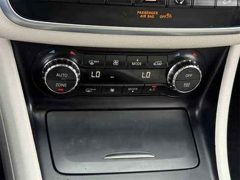 Used 2017 Mercedes-Benz GLA 250 4MATIC w/ Premium Package image 29