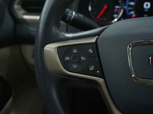 Used 2021 GMC Acadia Denali w/ GMC Pro Grade Package image 24