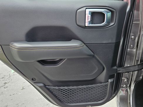 New 2026 Jeep Gladiator Sport image 21