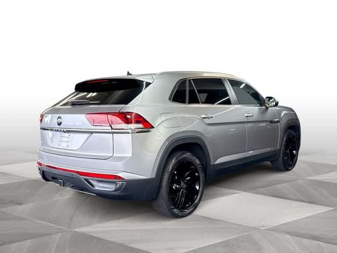 Used 2023 Volkswagen Atlas Cross Sport SE FWD image 8