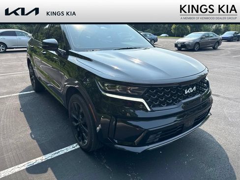 Used 2023 Kia Sorento SX AWD/4WD image 5