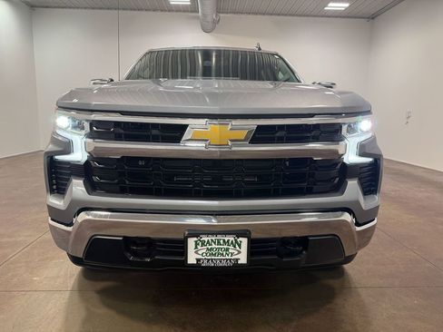 Used 2023 Chevrolet Silverado 1500 LT AWD/4WD image 41