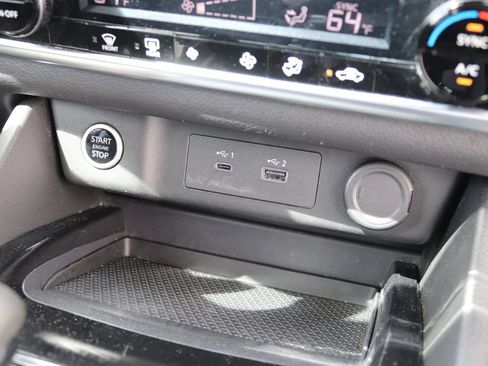 Used 2023 Nissan Rogue SV FWD image 5
