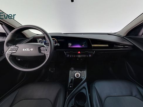 Used 2023 Kia Niro Wind FWD image 26
