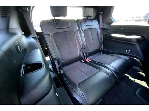 Used 2024 Jeep Grand Cherokee L Altitude AWD/4WD image 29