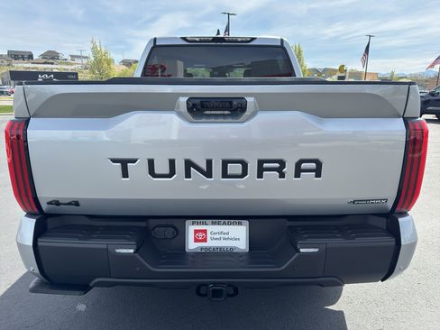 Used 2025 Toyota Tundra Limited AWD/4WD image 3