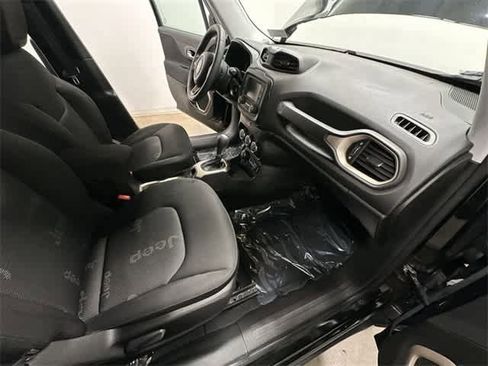 Used 2017 Jeep Renegade Sport w/ Power & Air Group image 19