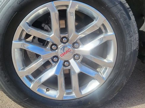 Used 2021 GMC Sierra 1500 SLT image 12