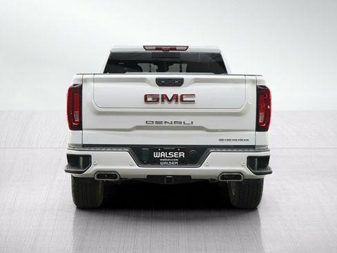Used 2022 GMC Sierra 1500 Denali w/ Technology Package AWD/4WD image 5