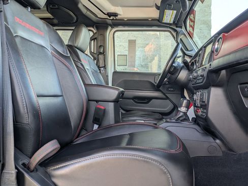 Used 2021 Jeep Gladiator Rubicon image 11