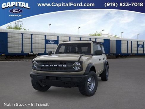 New 2025 Ford Bronco 4-Door image 2