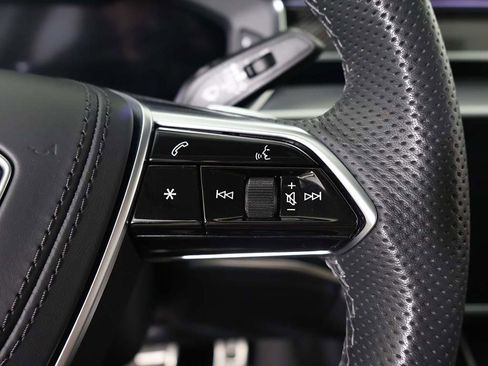 Used 2023 Audi S8 w/ S8 Black Optic Plus Package image 45