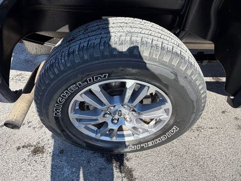 Used 2020 Ford F150 Lariat image 15