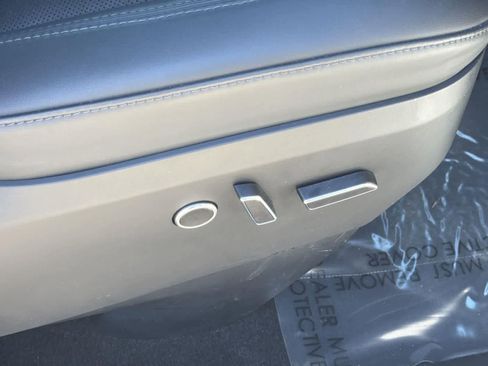 Used 2023 Tesla Model X image 36