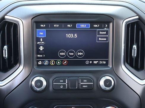 Used 2022 GMC Sierra 2500 AT4 w/ AT4 Premium Plus Package image 19