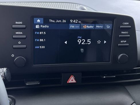 Used 2025 Hyundai Elantra Sport FWD image 18