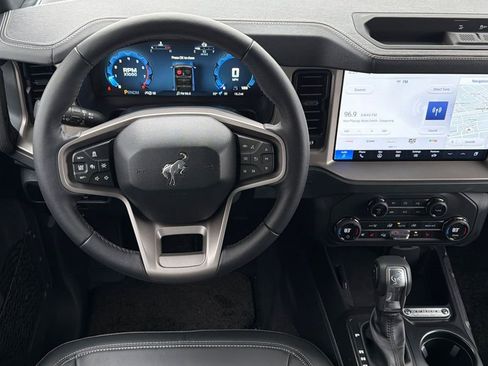 New 2026 Ford Bronco Outer Banks AWD/4WD image 11