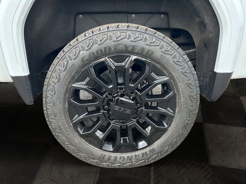 New 2026 GMC Sierra 2500 Denali Ultimate w/ LPO, Black Badging Package AWD/4WD image 11