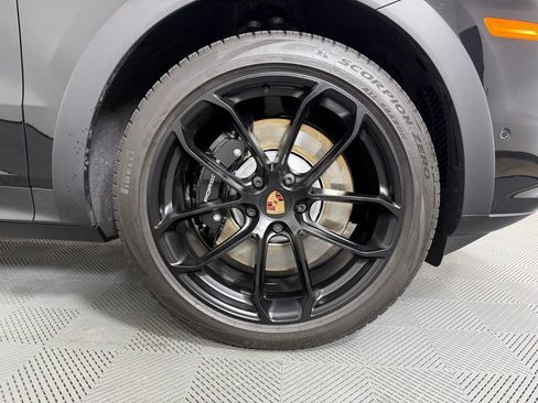 Certified 2026 Porsche Cayenne S AWD/4WD image 14