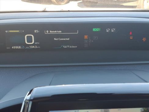 Used 2019 Toyota Prius Prime Premium image 30