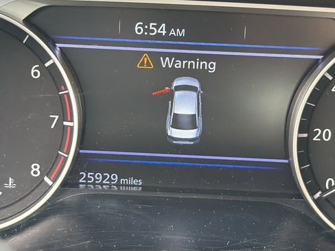 Used 2025 Nissan Altima 2.5 SV FWD image 3