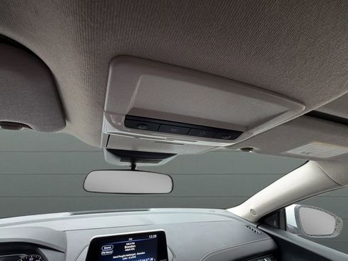 Used 2025 Nissan Sentra SV image 24