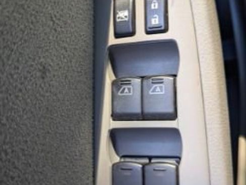 Used 2012 Nissan Altima 2.5 S w/ Convenience Pkg FWD image 35