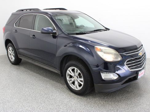 Used 2017 Chevrolet Equinox LT w/ Convenience Package FWD image 4