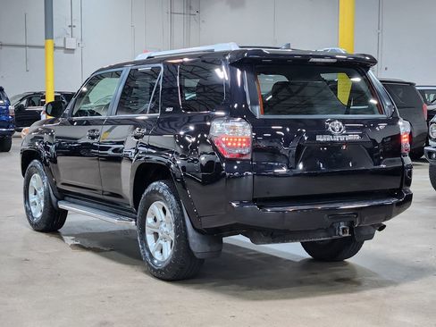Used 2016 Toyota 4Runner SR5 Premium AWD/4WD image 11