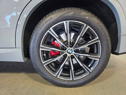 New 2026 BMW X5 xDrive40i w/ M Sport Package AWD/4WD image 8