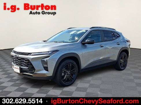Certified 2025 Chevrolet Trax ACTIV w/ Driver Confidence Package FWD image 3