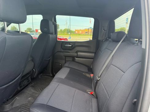 Used 2024 Chevrolet Silverado 1500 Custom Trail Boss w/ LPO, Dark Essentials Package AWD/4WD image 7