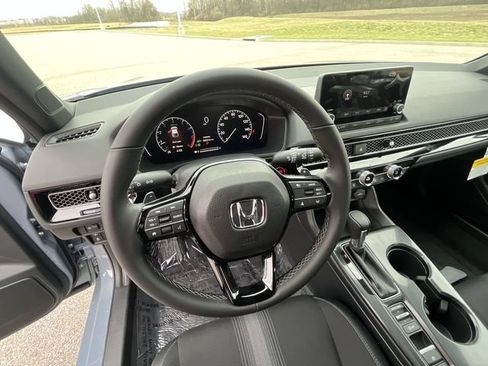 Used 2023 Honda Civic Sport image 22