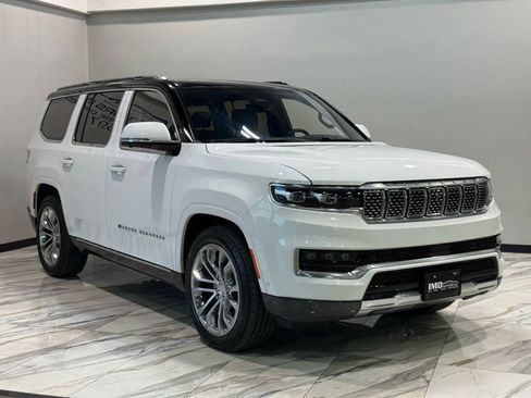 Used 2022 Jeep Grand Wagoneer Series II w/ Premium Group II image 4