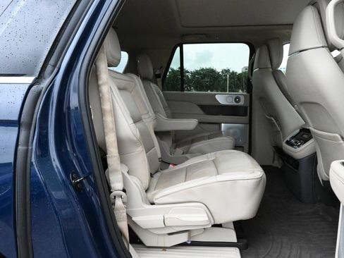 Used 2019 Lincoln Navigator L Reserve w/ Cargo Package AWD/4WD image 22