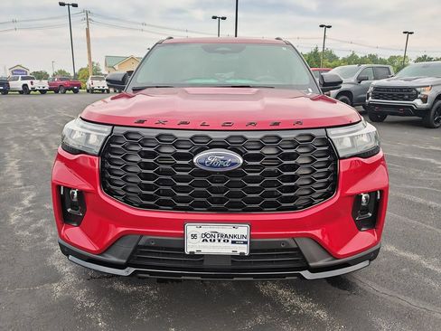 Used 2026 Ford Explorer ST-Line w/ ST-Line Street Pack AWD/4WD image 8