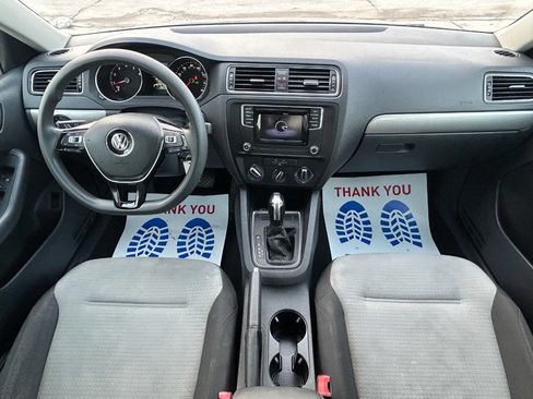 Used 2017 Volkswagen Jetta S image 15