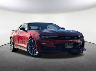 Used 2021 Chevrolet Camaro SS video 2