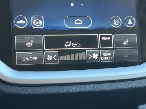 New 2025 Subaru Ascent Limited image 30